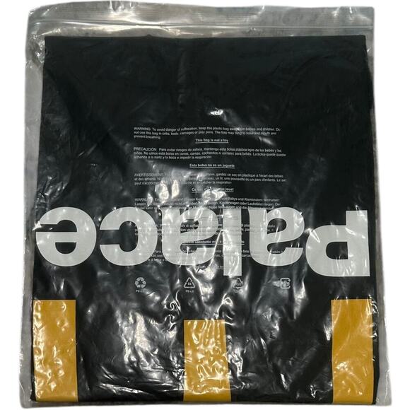 Palace x McDonald’s Logo Skateboard NWT T-shirt - Picture 4 of 5